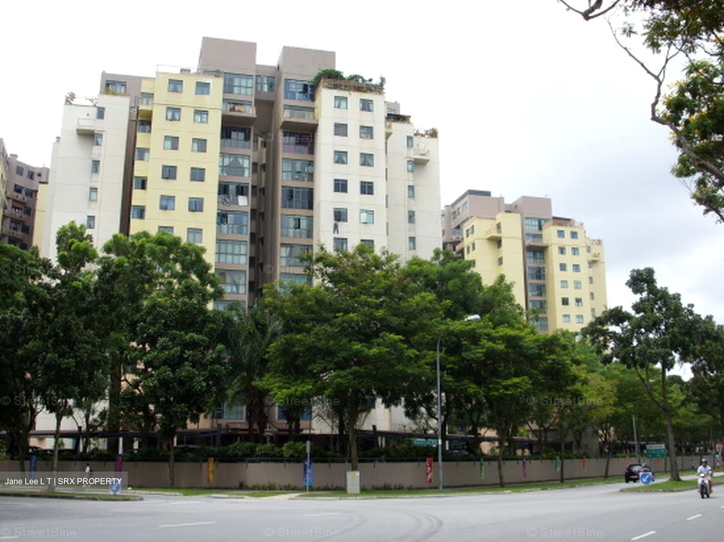Summerdale (D22), Condominium #392003081